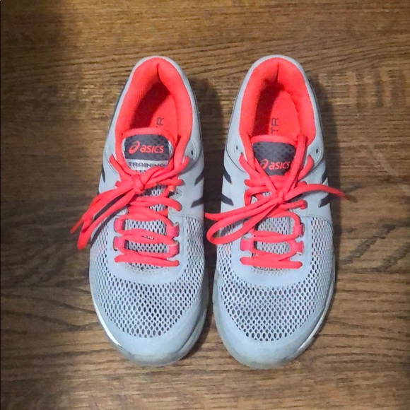 Asics Shoes - Women training shoes